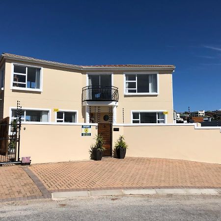 'On Point' Beach House - Jeffreysbaai Buitenkant foto