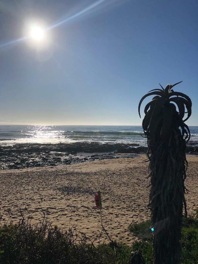 'On Point' Beach House - Jeffreysbaai Buitenkant foto