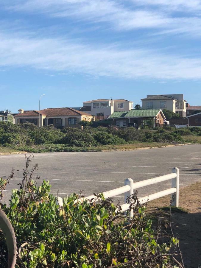 'On Point' Beach House - Jeffreysbaai Buitenkant foto