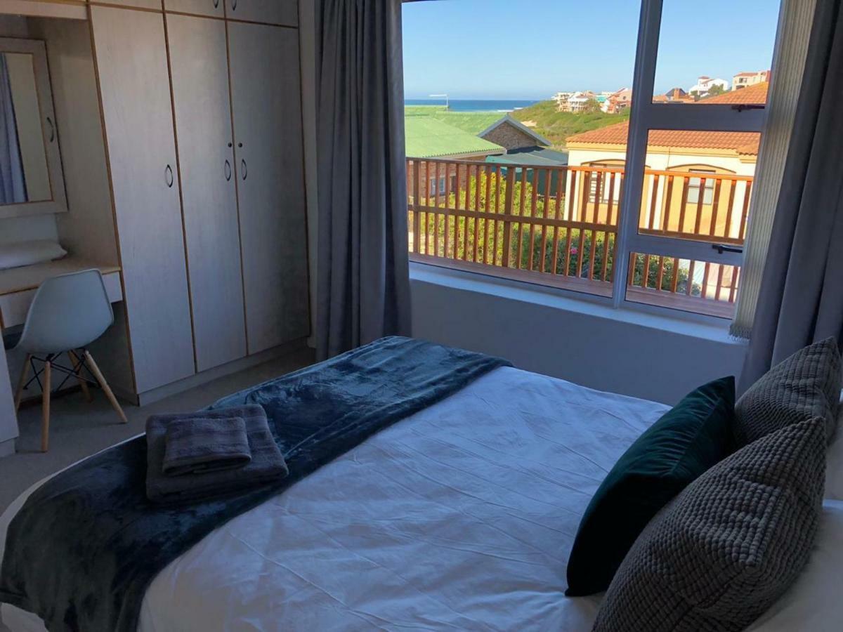 'On Point' Beach House - Jeffreysbaai Buitenkant foto