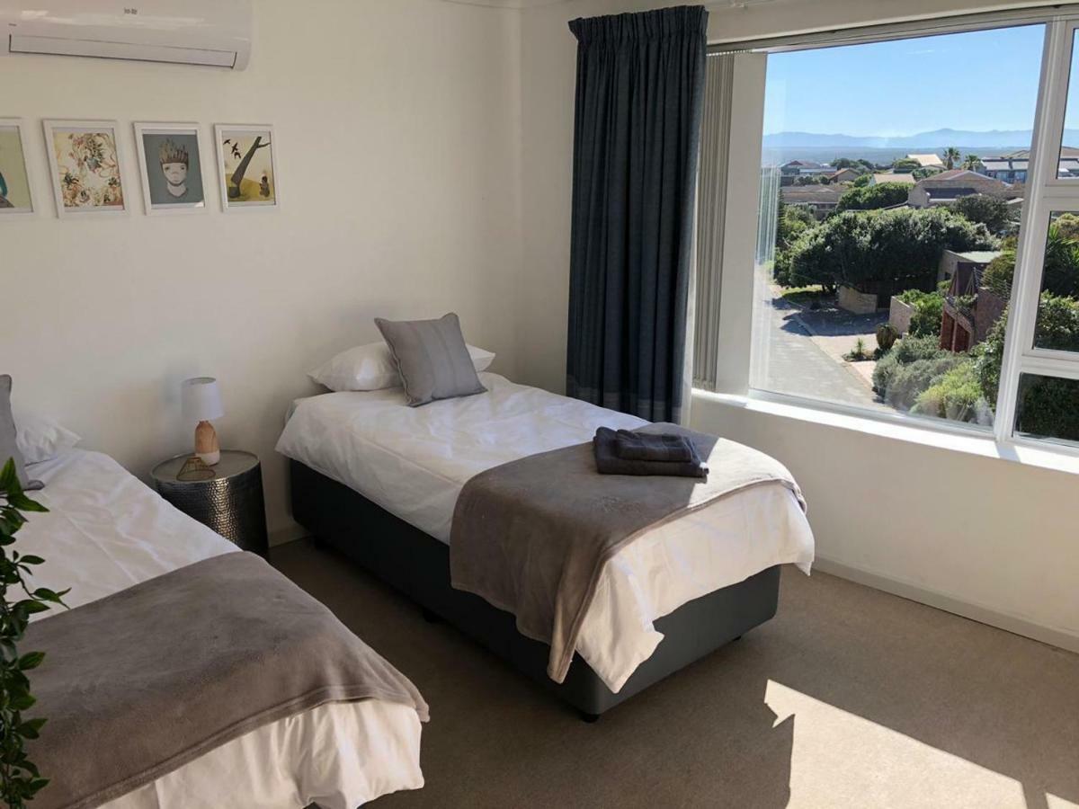 'On Point' Beach House - Jeffreysbaai Buitenkant foto