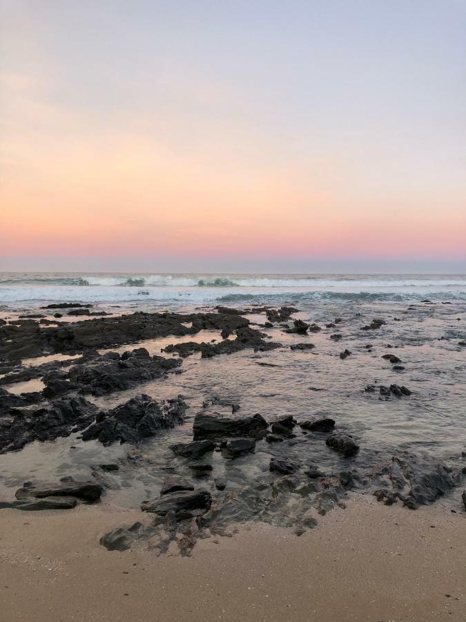 'On Point' Beach House - Jeffreysbaai Buitenkant foto
